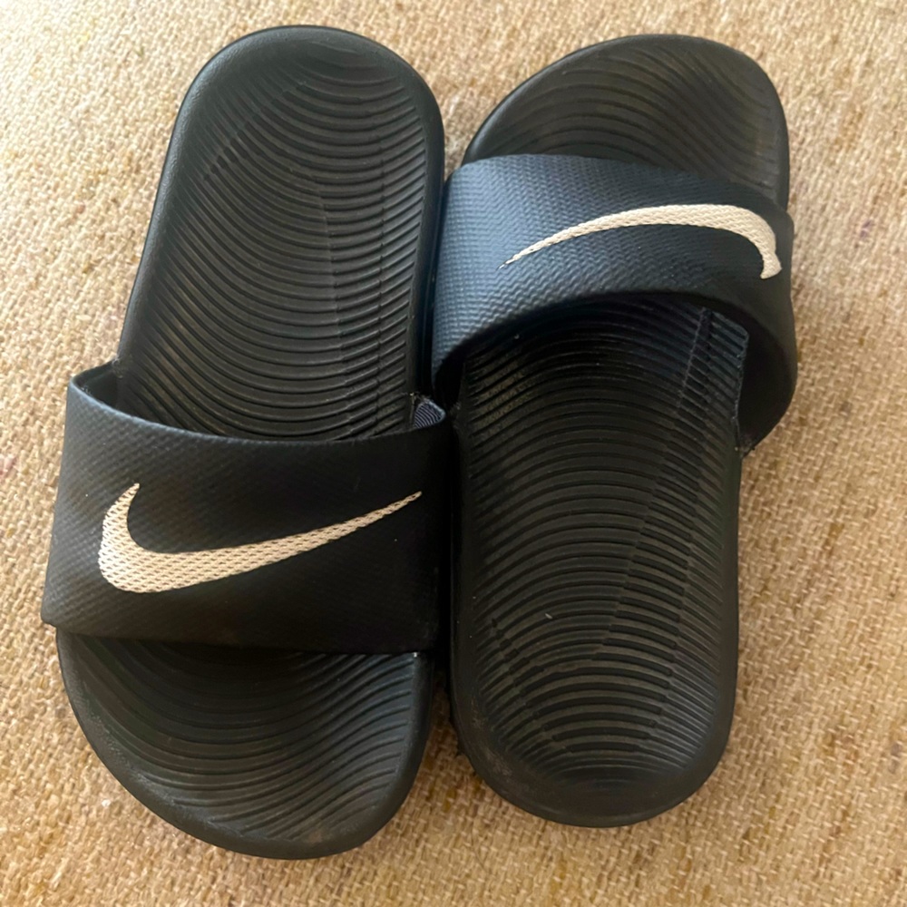 Nike Flip Flops
